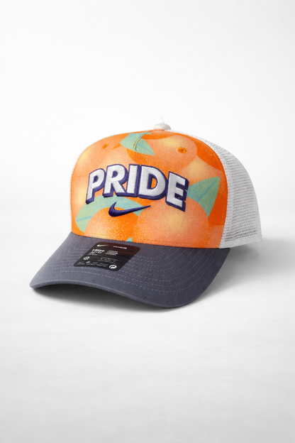 Gorra Nike Pride Mesh Trucker Blanco Gris