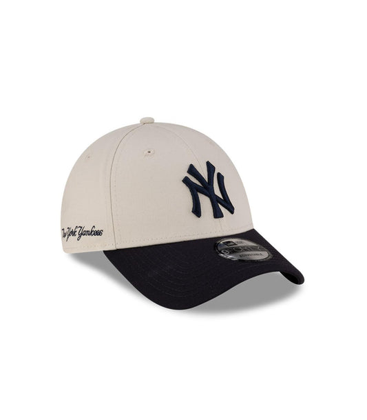 Gorra 9Forty New York Yankees MLB Side Script Light Beige